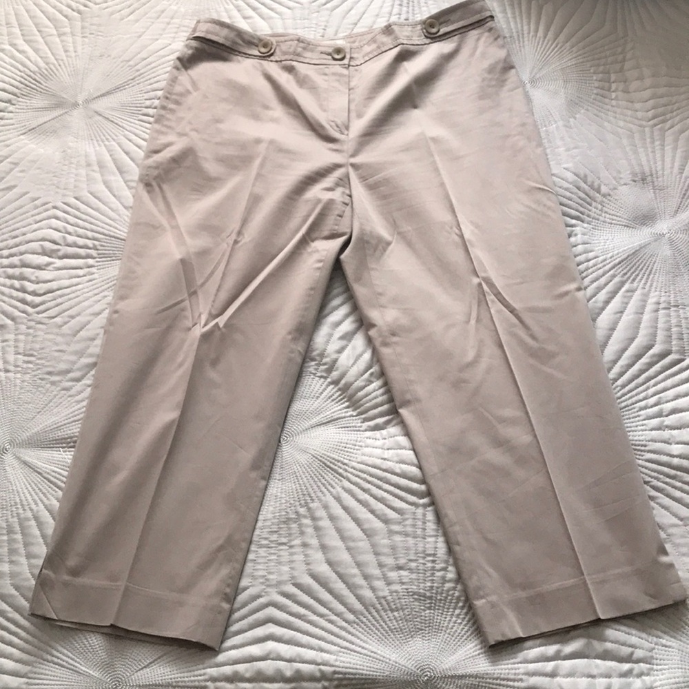 Straight Leg Capris Pants